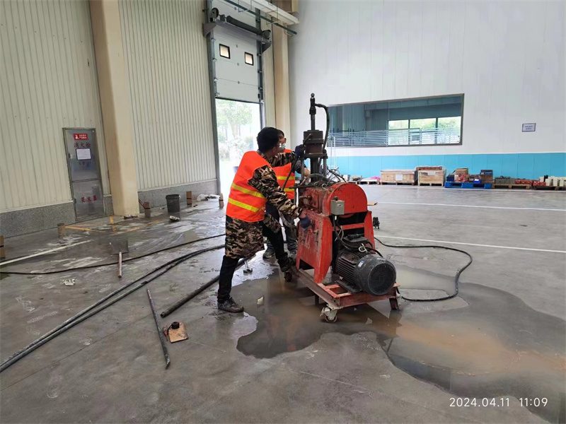 禄丰厂房地面下沉塌陷注浆加固施工